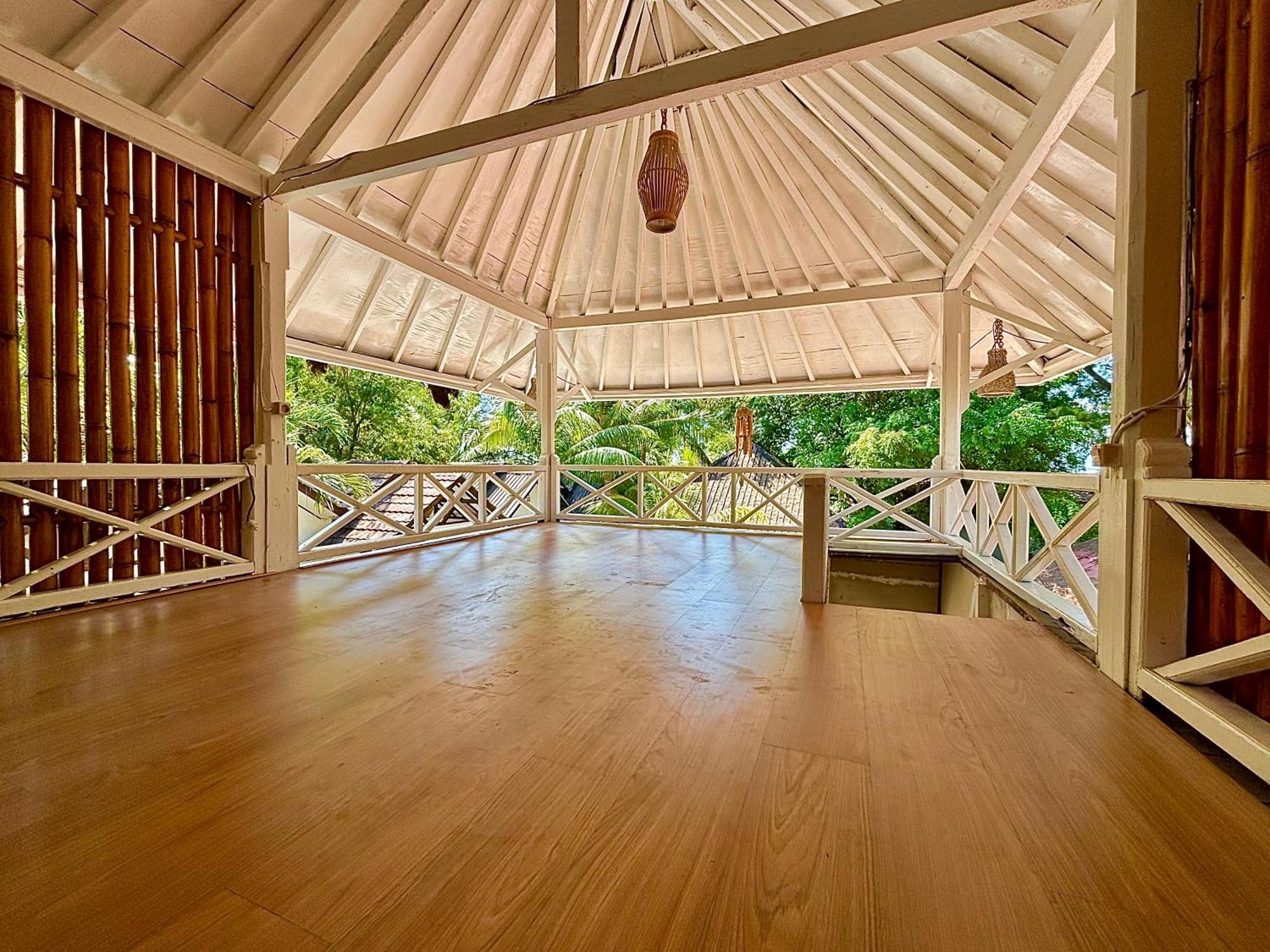 Alibaba Bungalows Гили-Эйр Экстерьер фото