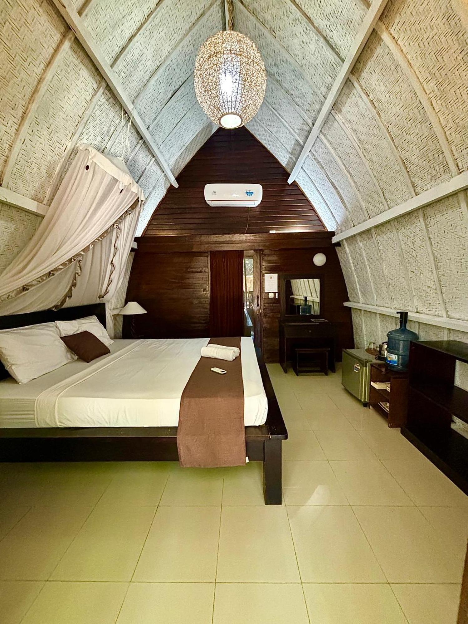 Alibaba Bungalows Гили-Эйр Экстерьер фото
