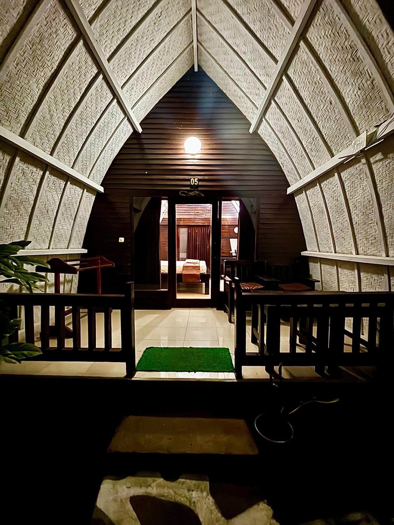 Alibaba Bungalows Гили-Эйр Экстерьер фото